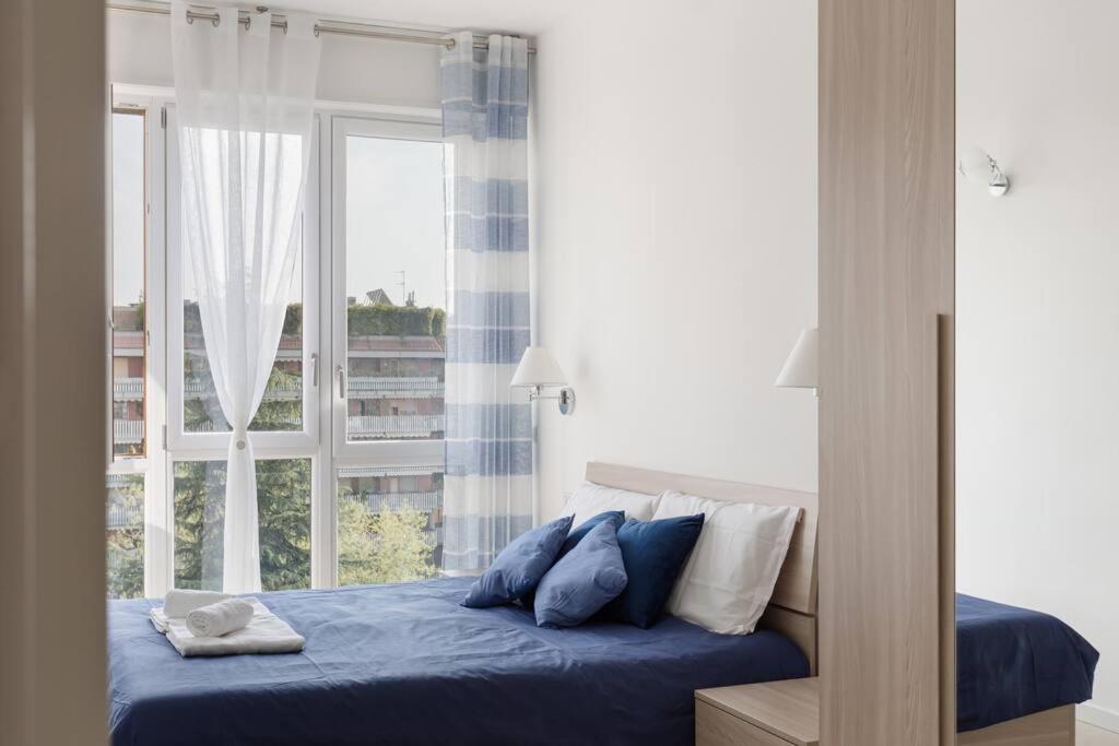 Appartamento Moderno, Luminoso, Spazioso Con Vista Milano